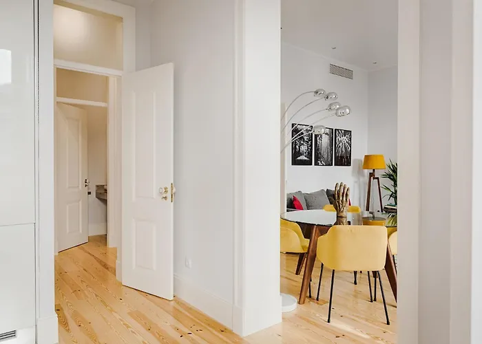 Apartment Architectural Gem In Baixa *