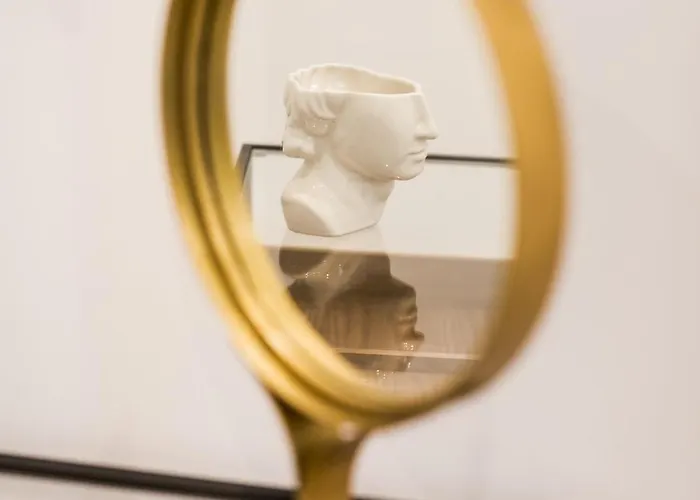 Apartment Architectural Gem In Baixa